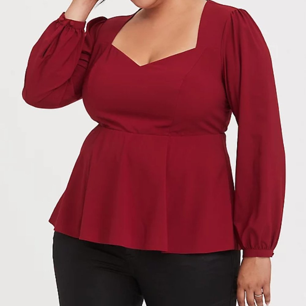 Torrid 1 red peplum keyhole back bouse